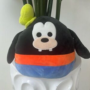 Goofy Squishmallow